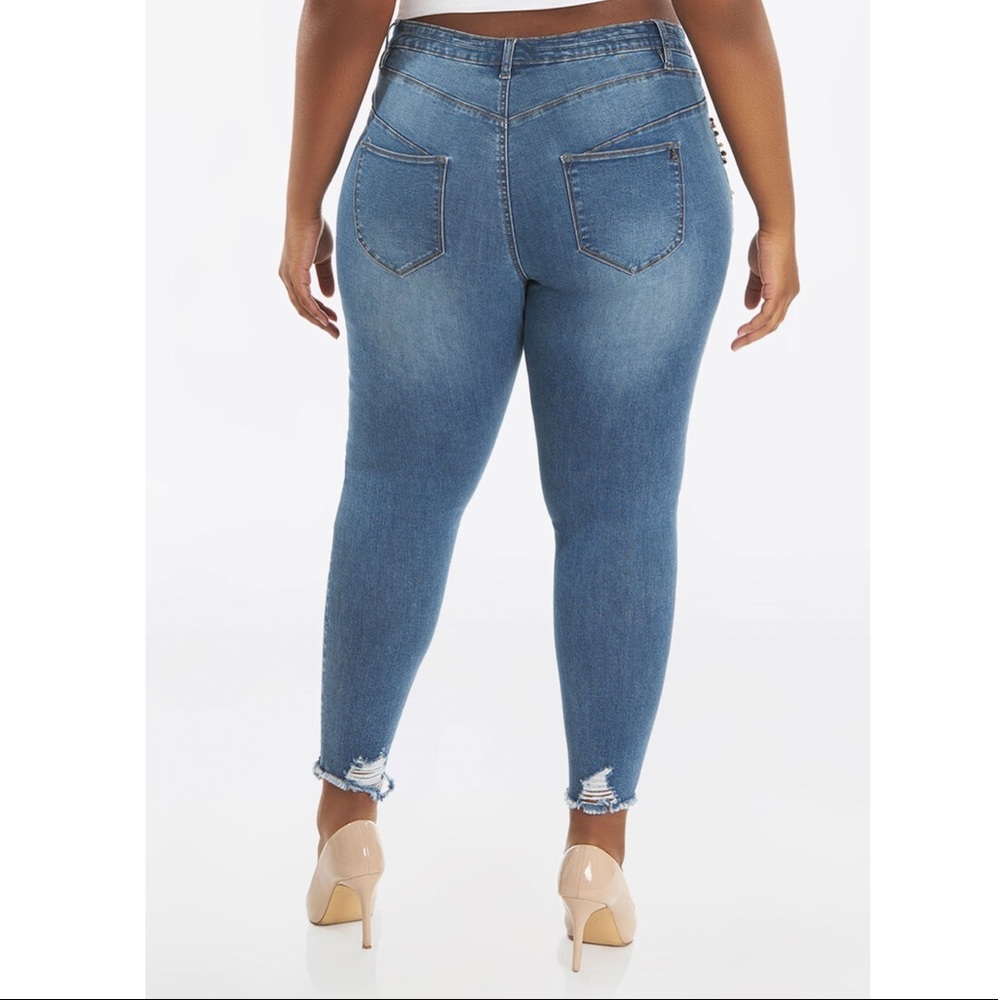 Lala Anthony collection Faux Pearl-Accented Distressed Skinny Jeans size 14 / 33 - Picture 3 of 6